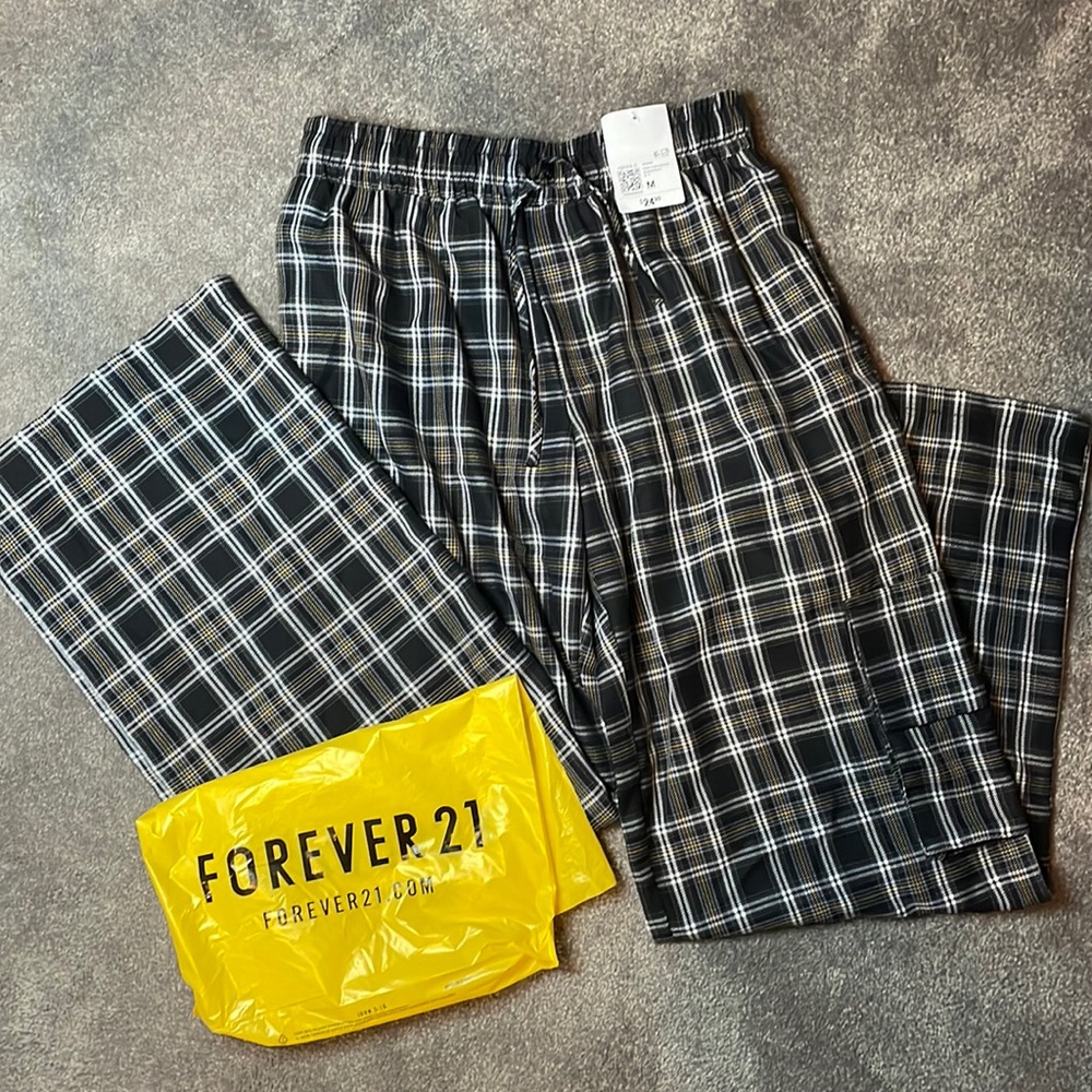 NWT! Forever 21 Women’s pants